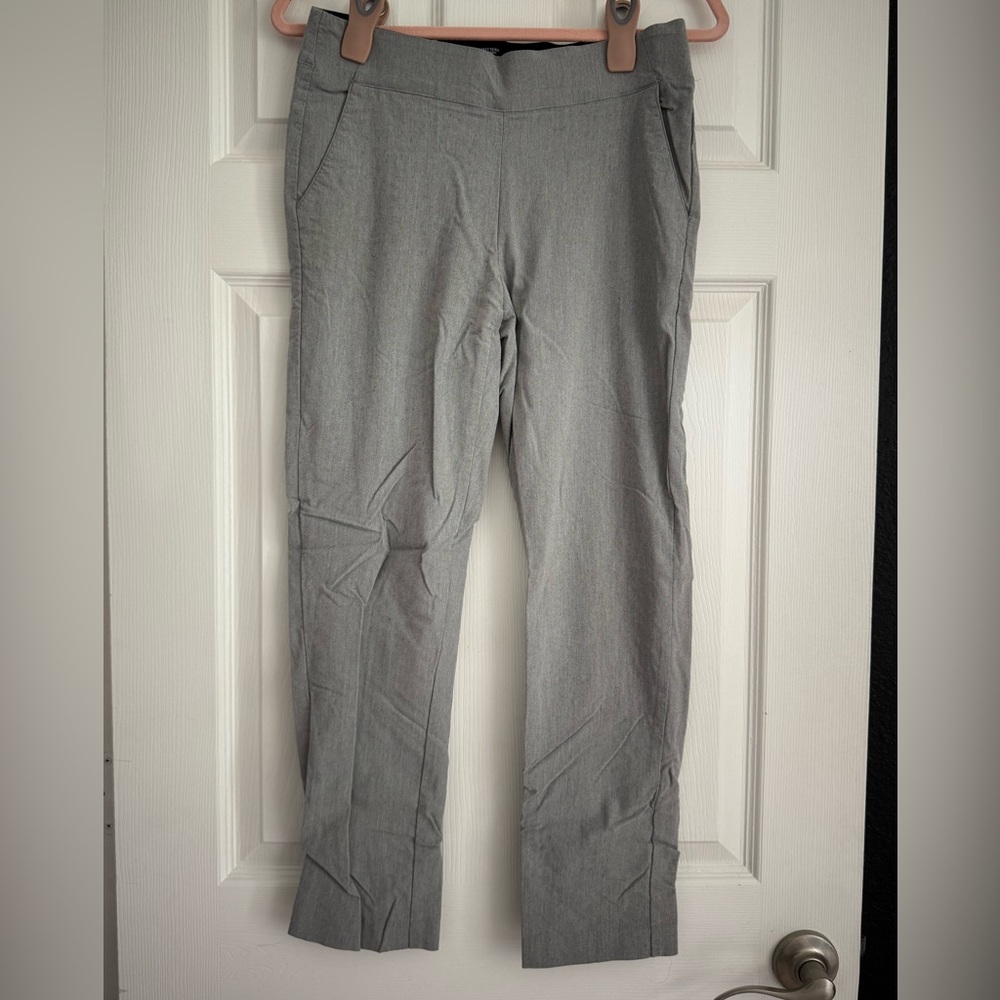 NWOT Simply Vera Vera Wang Gray Mid Rise Skinny Ankle Pants size small